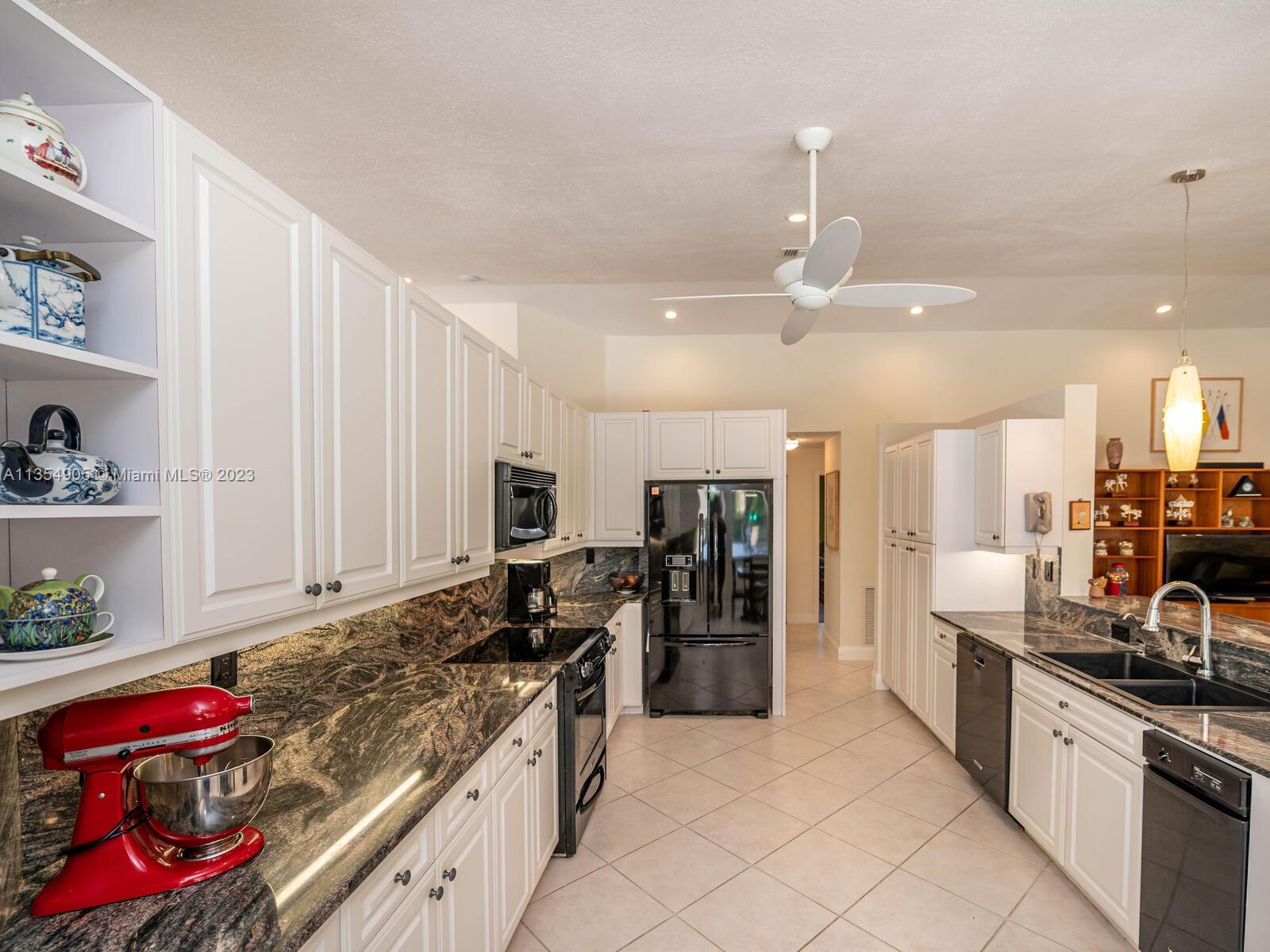 SHENANDOAH SECTION THREE - Residential