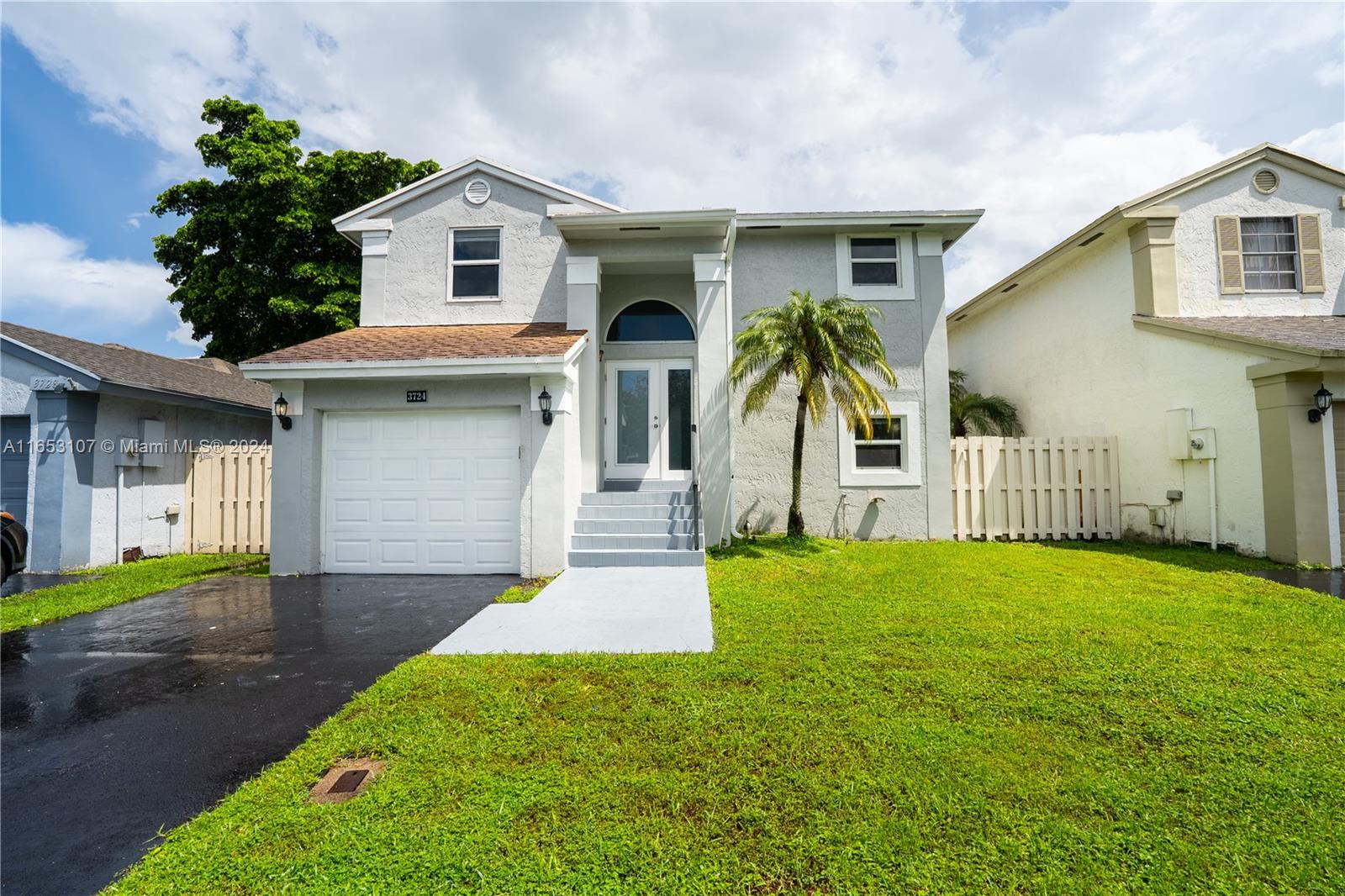 Property for Sale at 3724 Nw 107th Ter, Sunrise, Miami-Dade County, Florida - Bedrooms: 3 
Bathrooms: 3  - $530,000