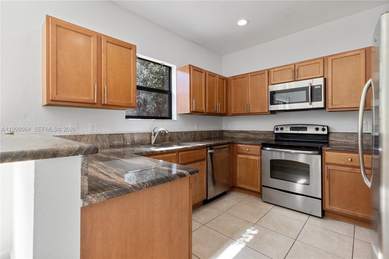 CENTURY GARDENS AT TAMIAM - Residential Lease