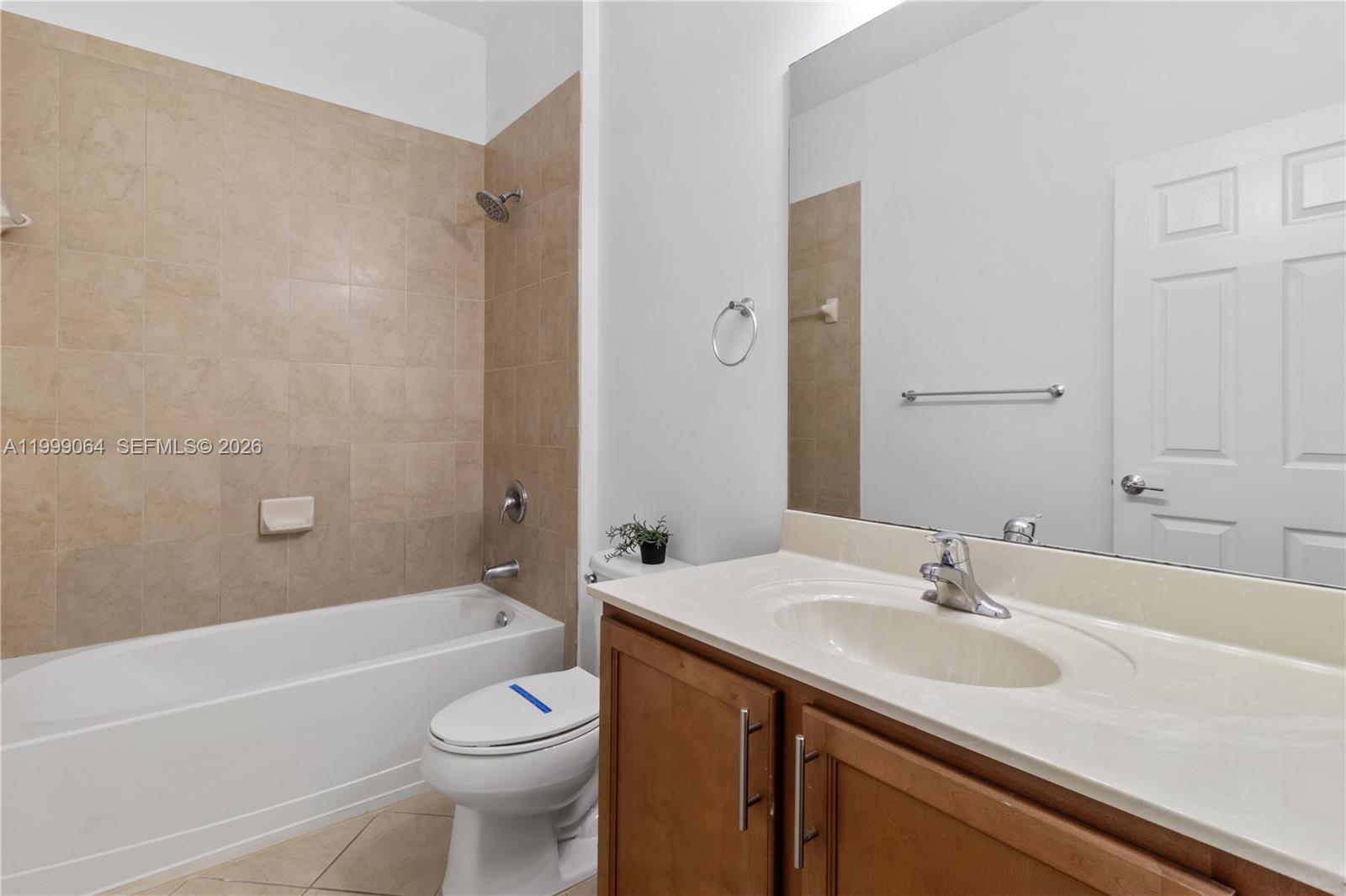 CENTURY GARDENS AT TAMIAM - Residential Lease