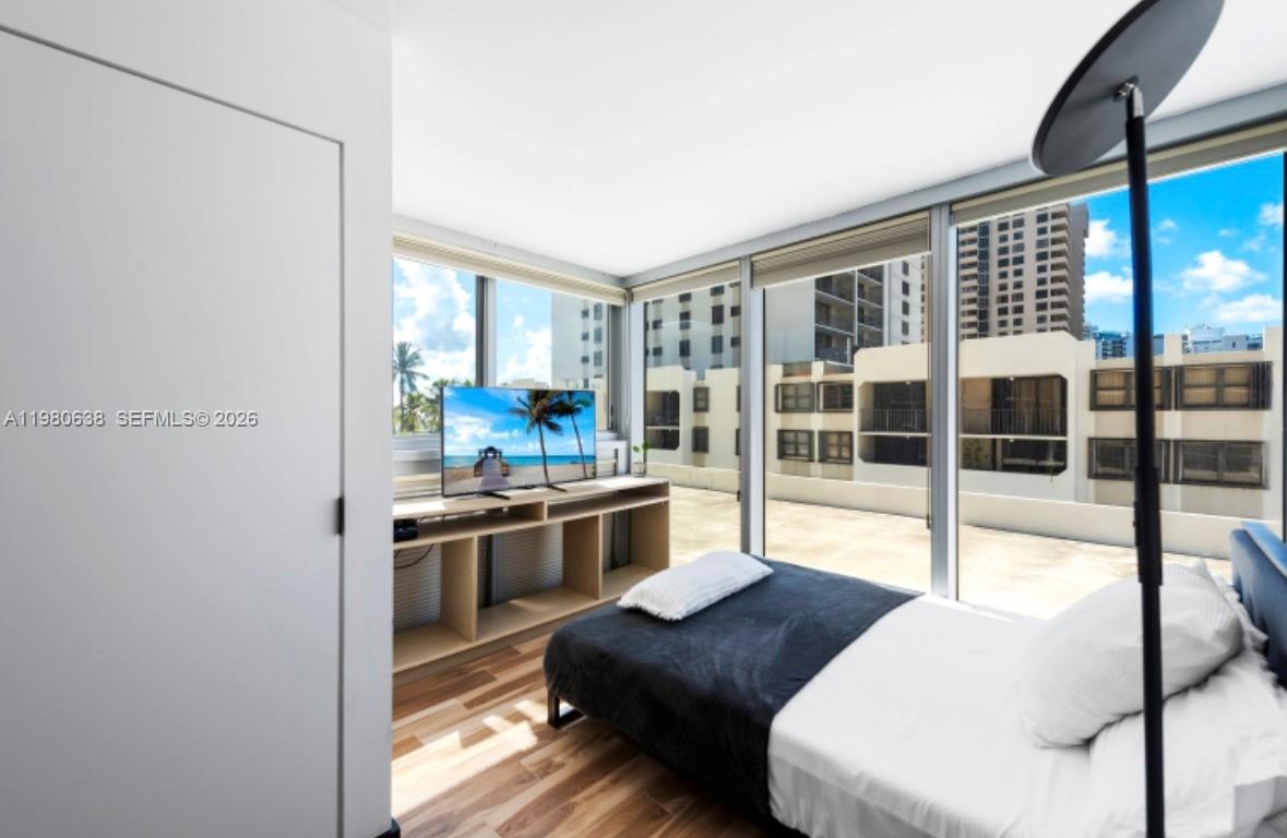 MIRASOL OCEAN TOWERS COND - Residential