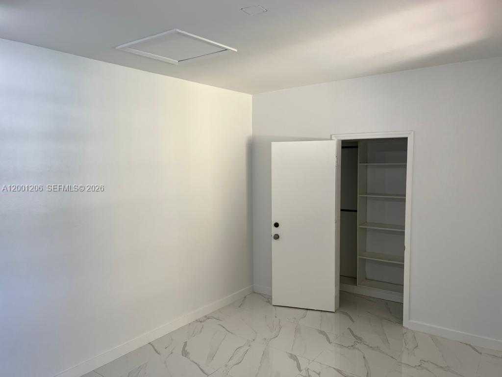 TOWNHOMES OF MONTEREY - Residential Lease