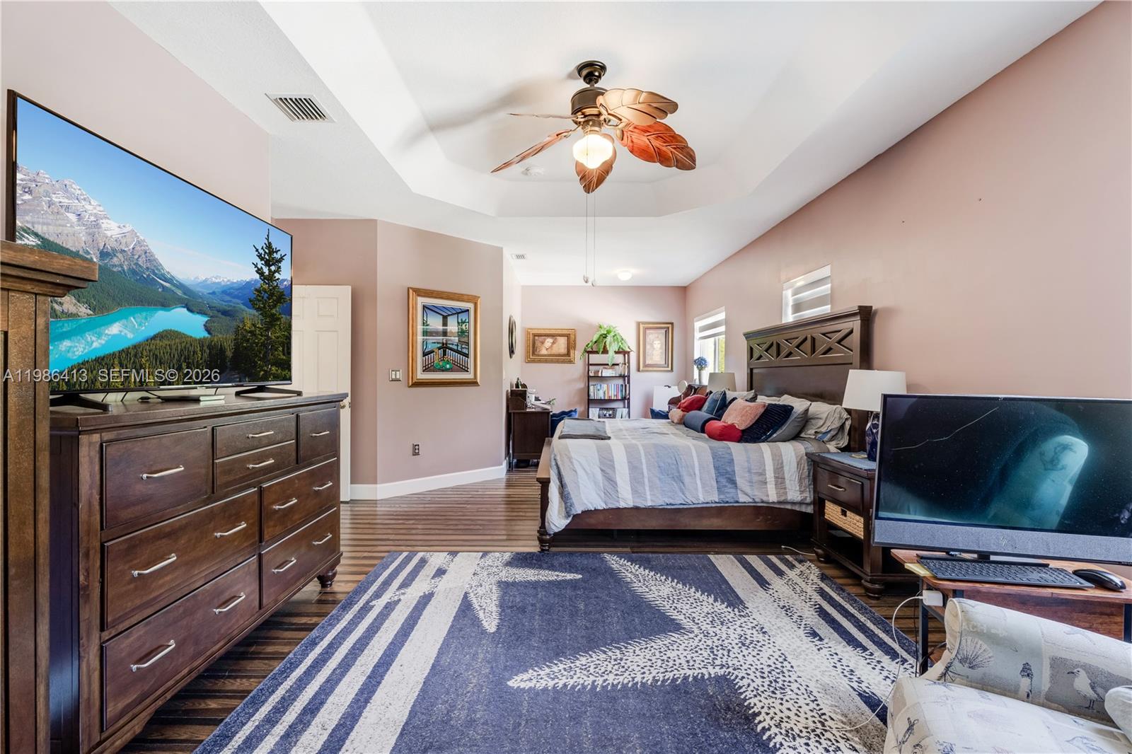 FLORIDIAN BAY ESTATES - Residential Lease