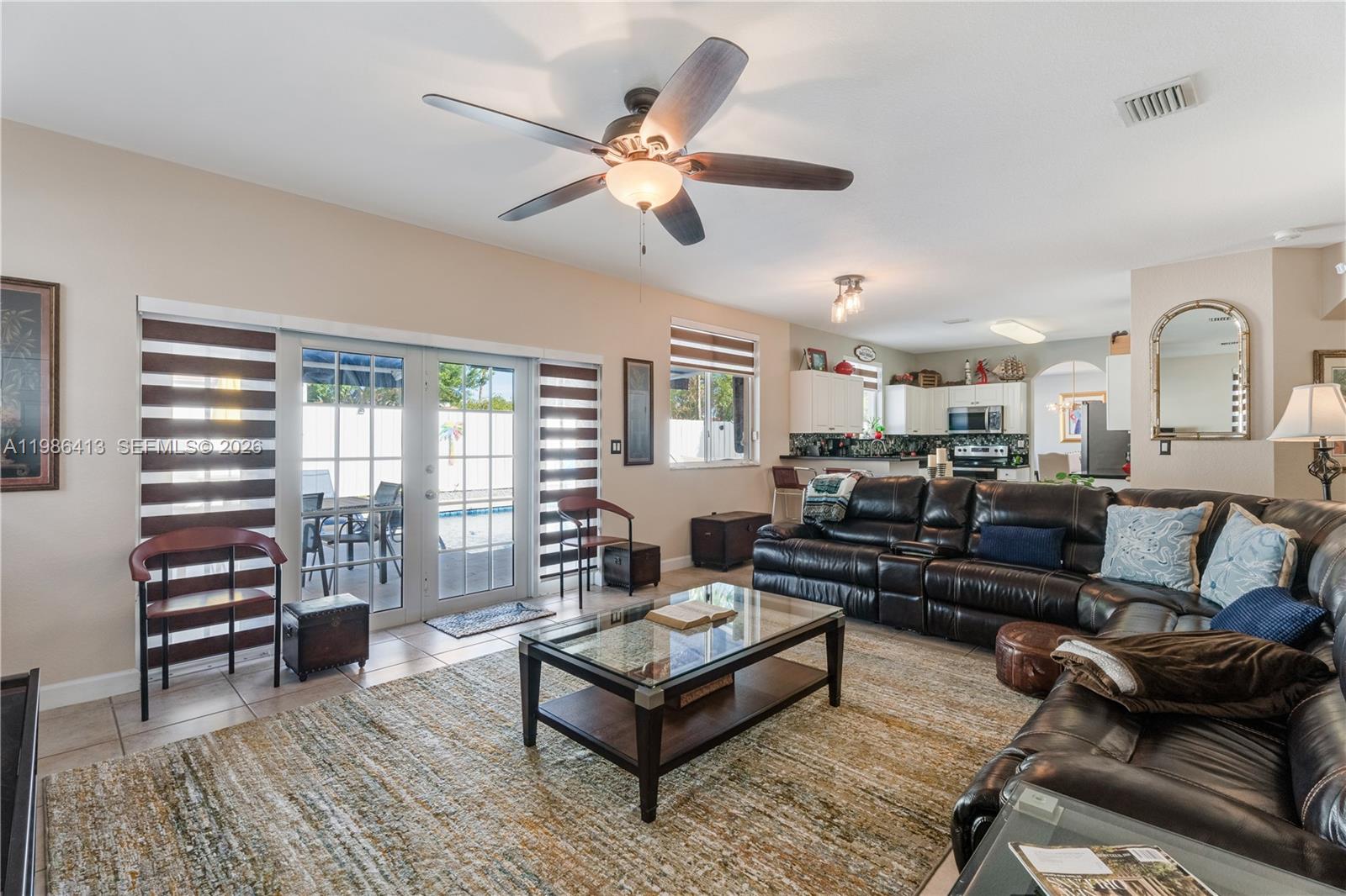 FLORIDIAN BAY ESTATES - Residential Lease