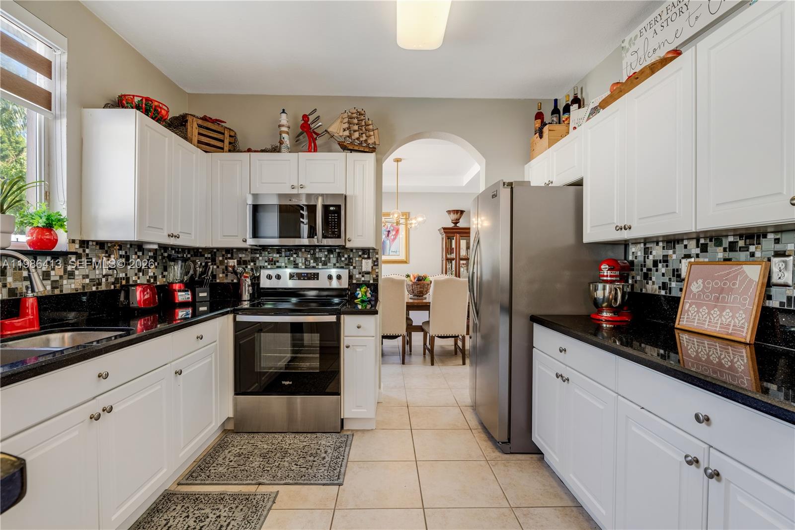 FLORIDIAN BAY ESTATES - Residential Lease