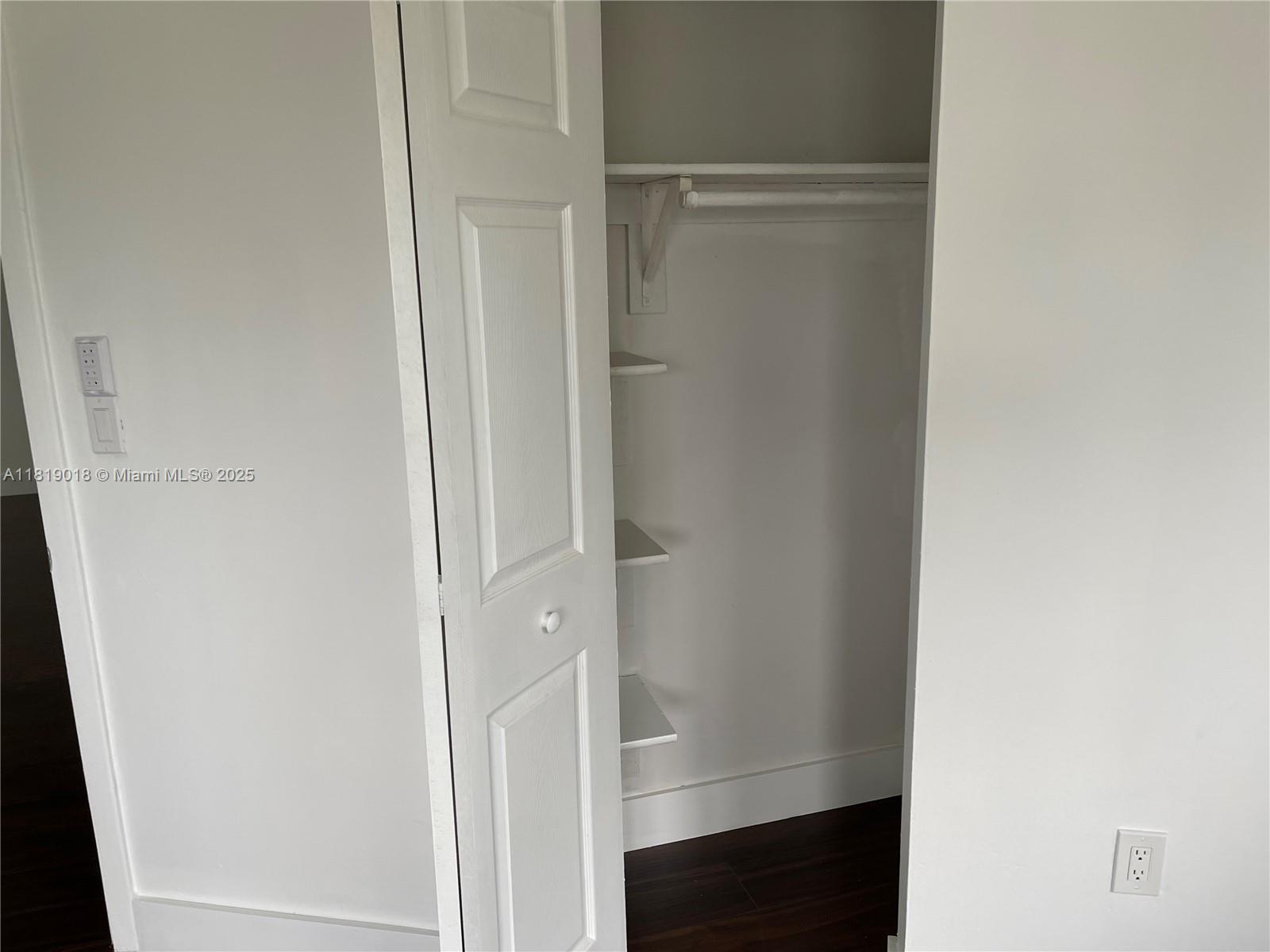 JEFFERSON VILLAS CONDO - Residential Lease