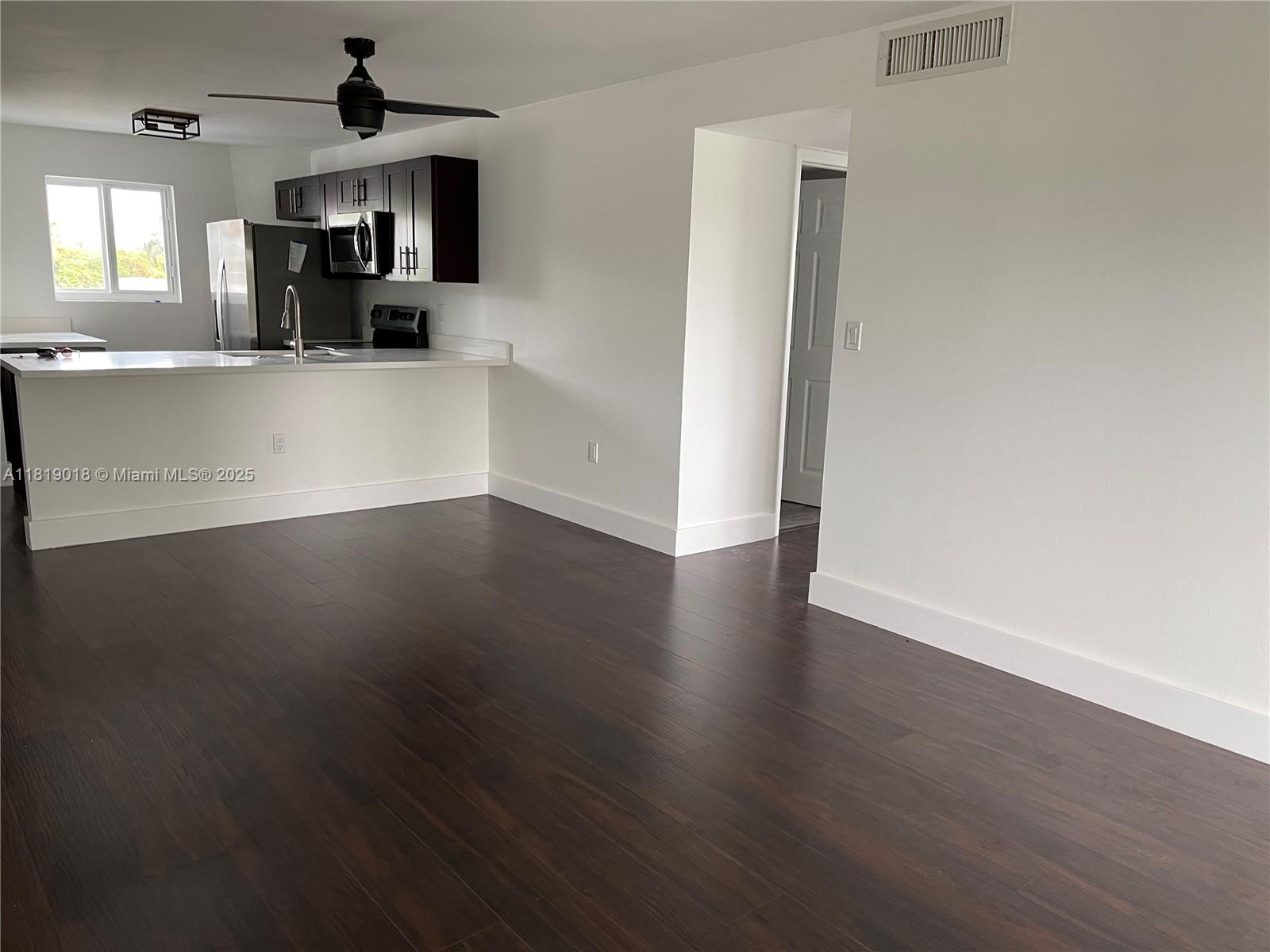 JEFFERSON VILLAS CONDO - Residential Lease