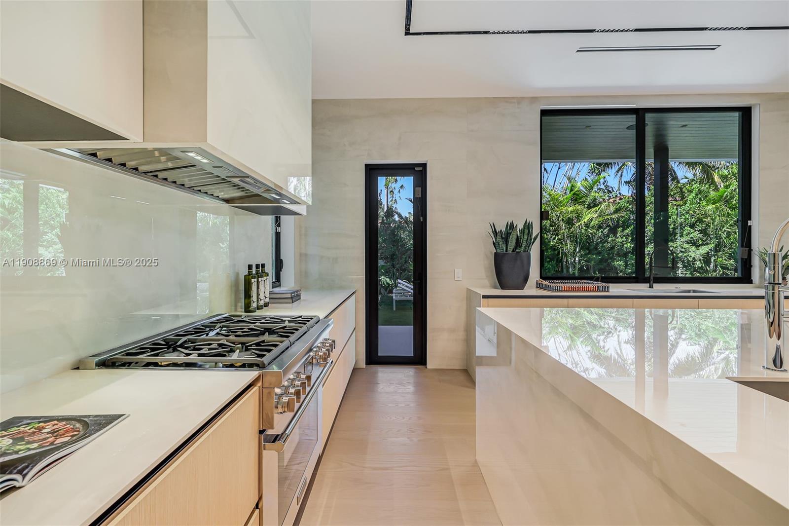 NATOMA MANORS RE SUB - Residential