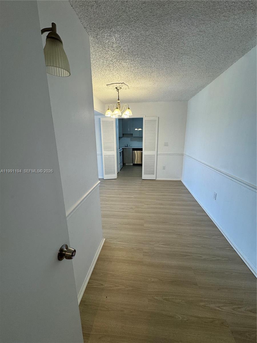 MANORS OF INVERRARY I-5 - Residential Lease