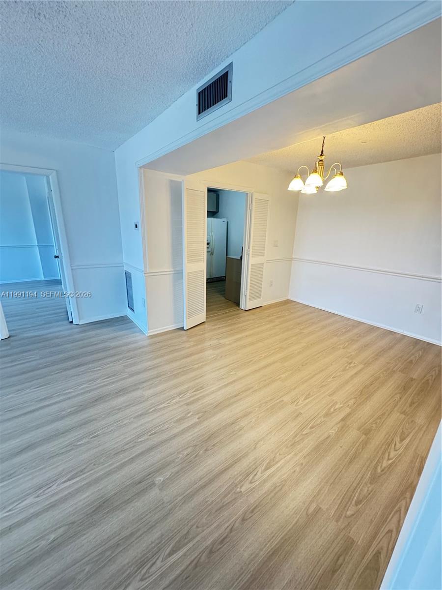 MANORS OF INVERRARY I-5 - Residential Lease