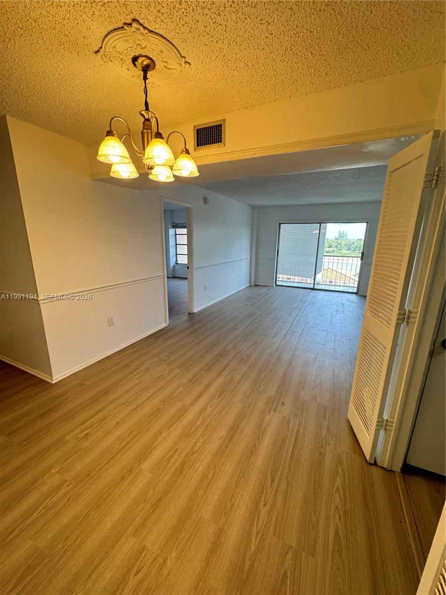 MANORS OF INVERRARY I-5 - Residential Lease