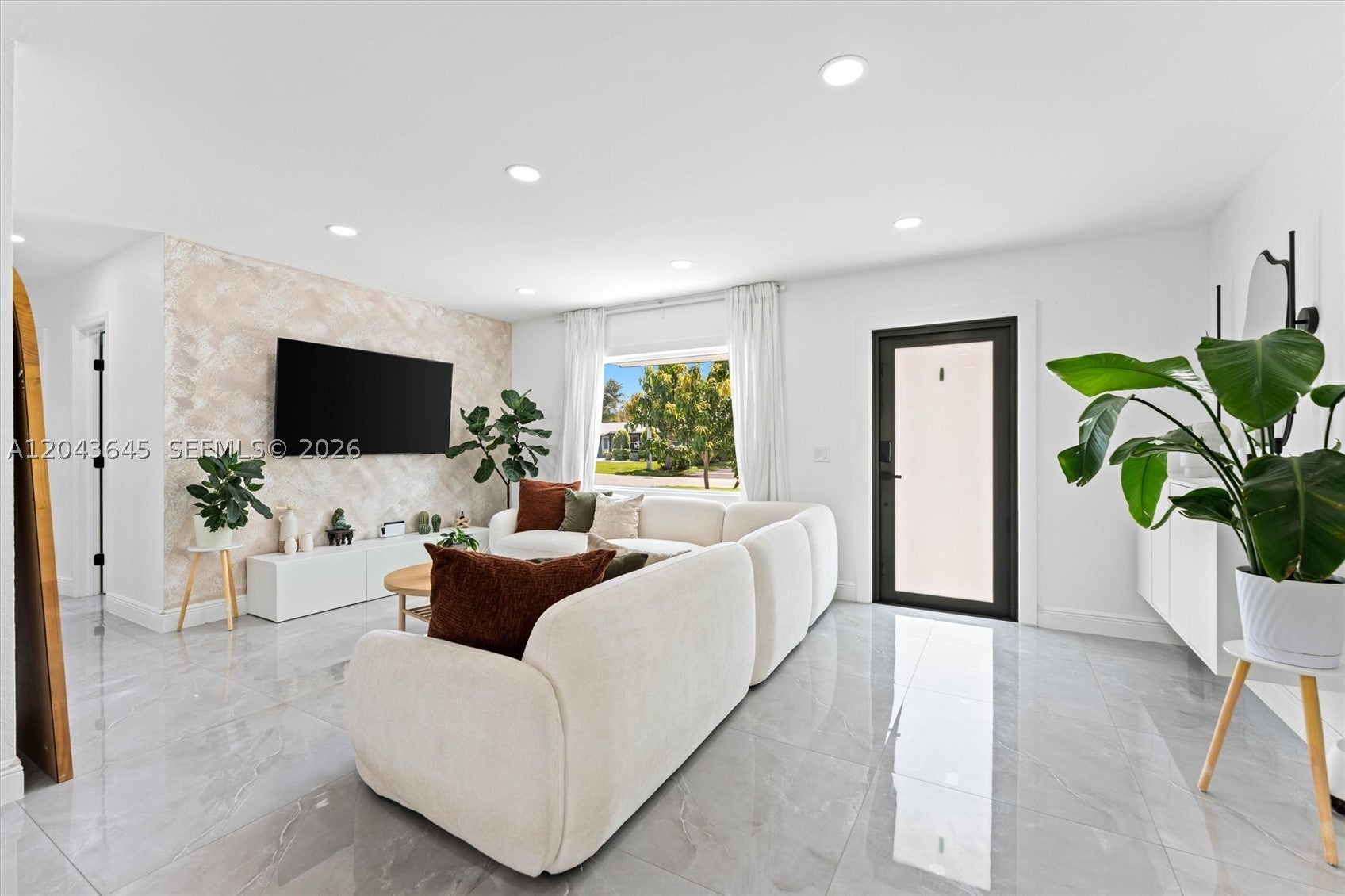 1120 SW 7th Ave