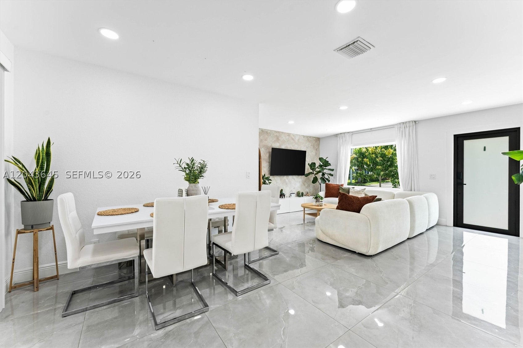 1120 SW 7th Ave