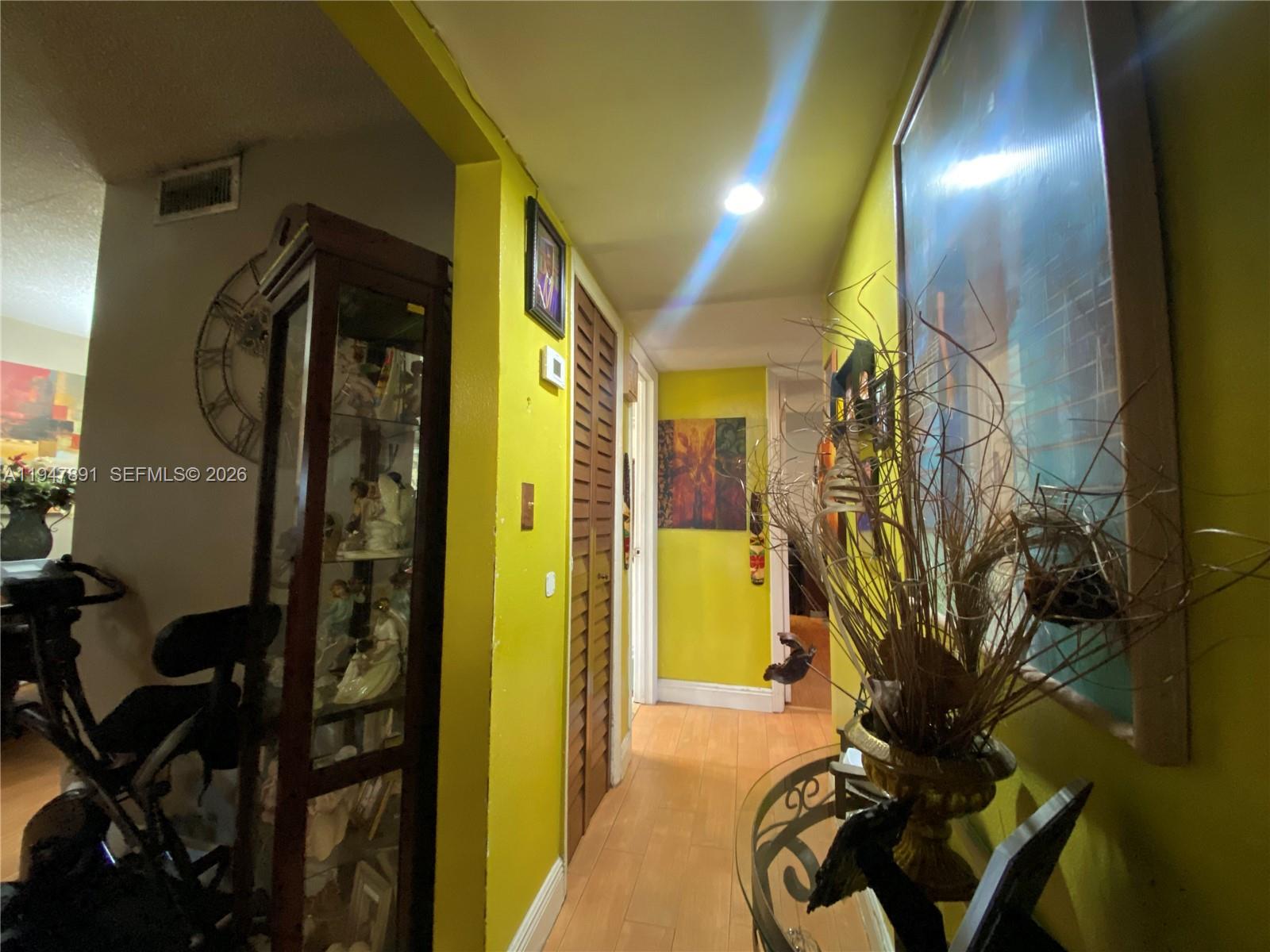 LAKESIDE CONDO AT LAUDERD - Residential