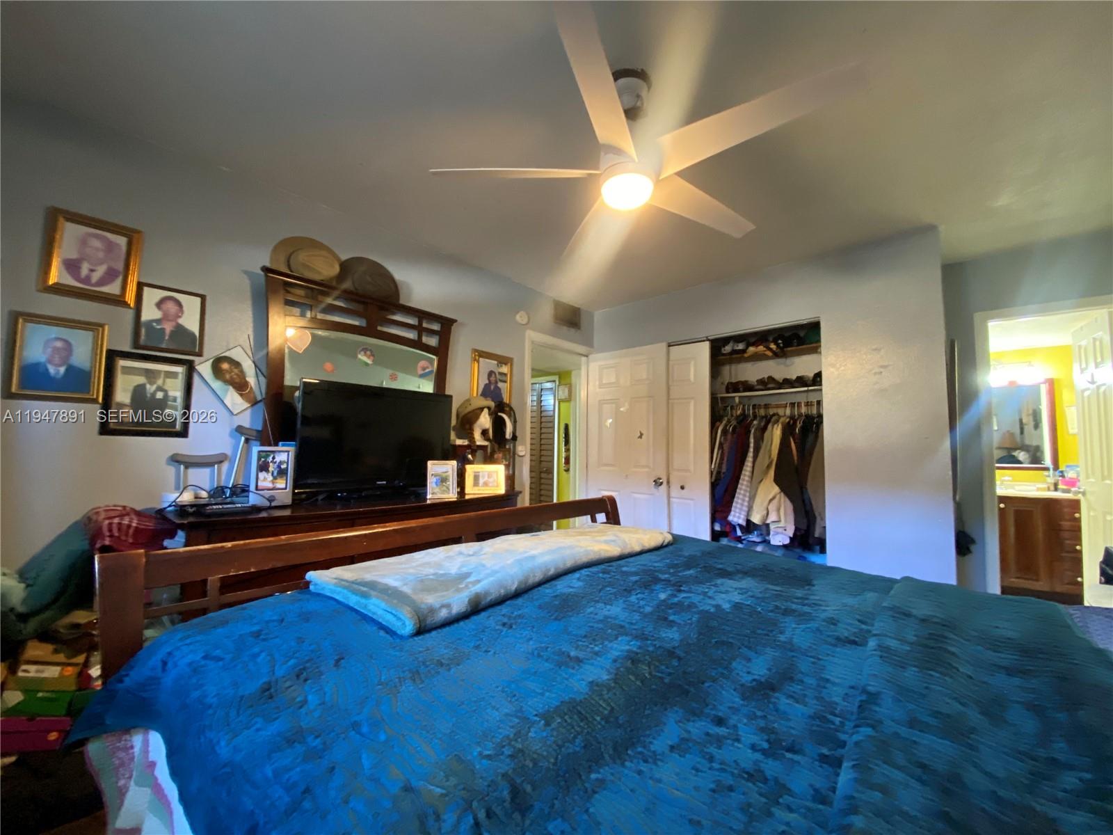 LAKESIDE CONDO AT LAUDERD - Residential