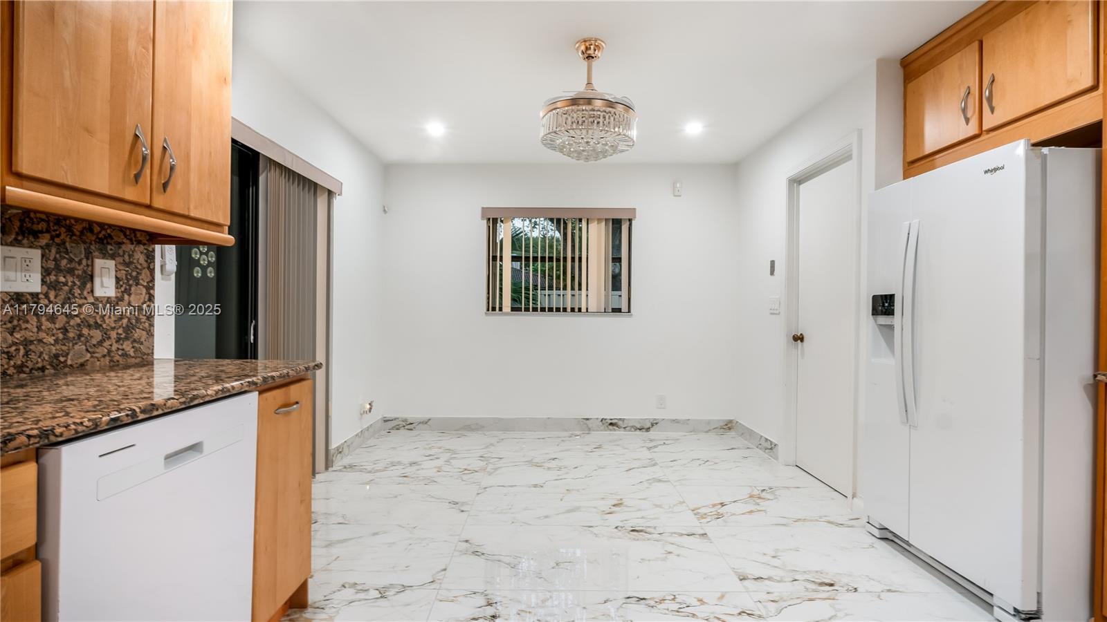 MAPLEWOOD - Residential