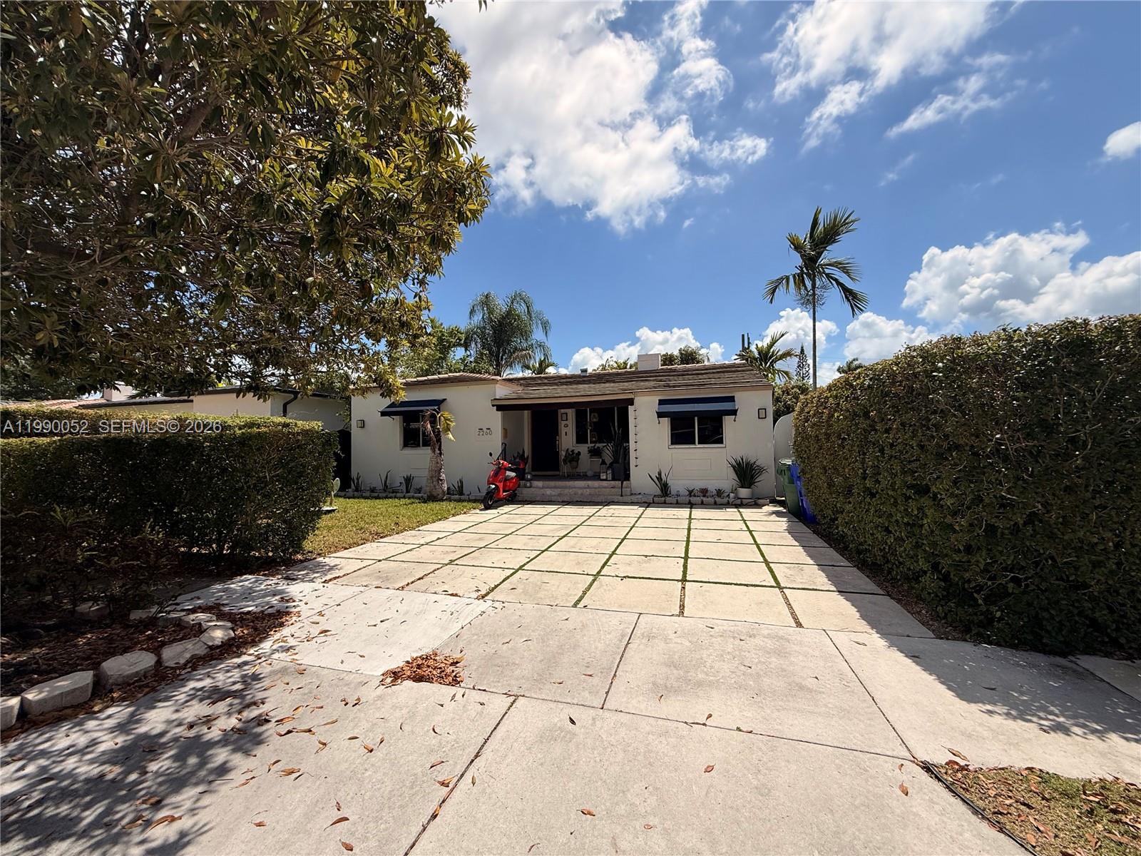 SILVER BLUFF EST-SEC B - Residential