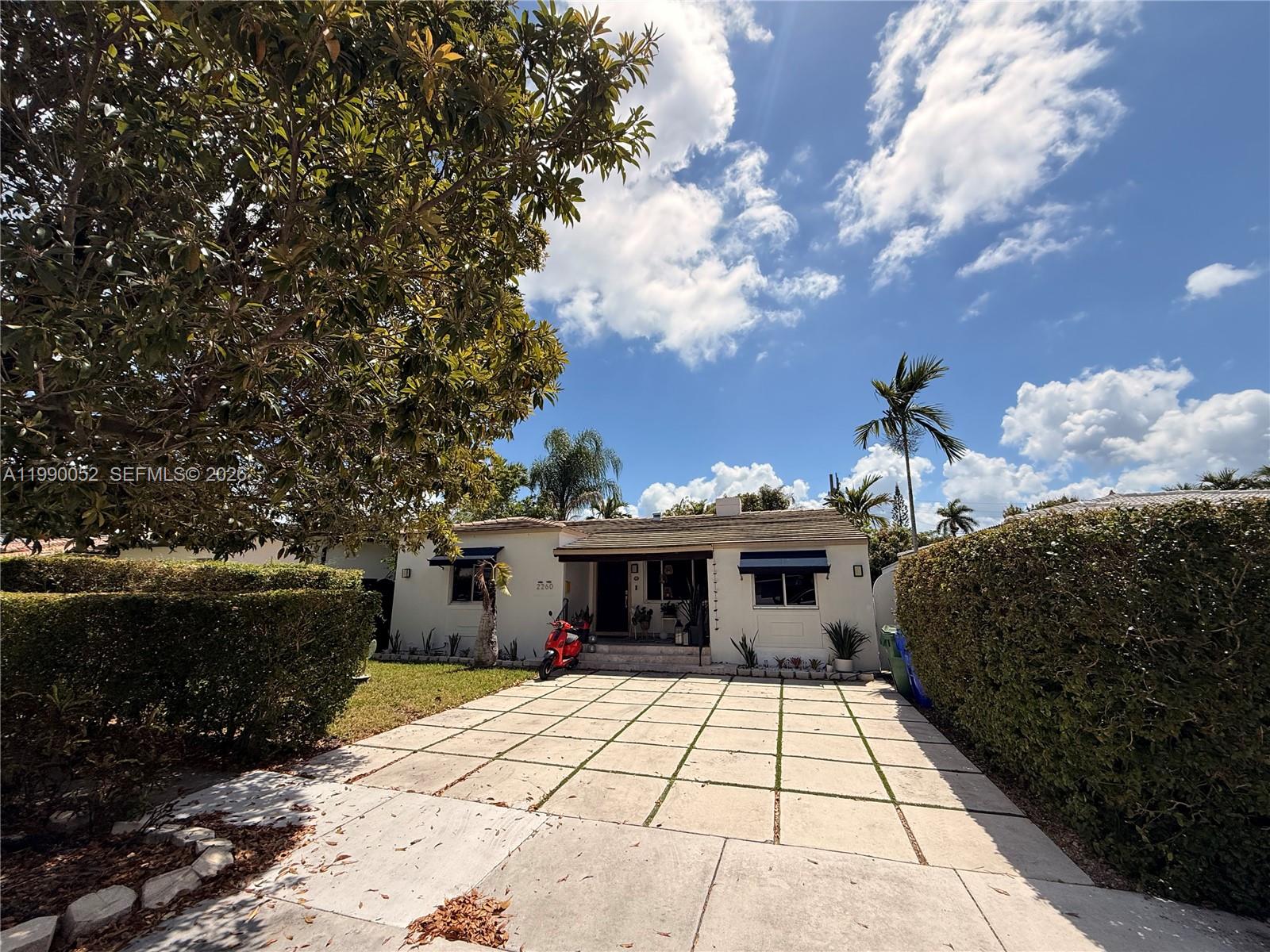 SILVER BLUFF EST-SEC B - Residential