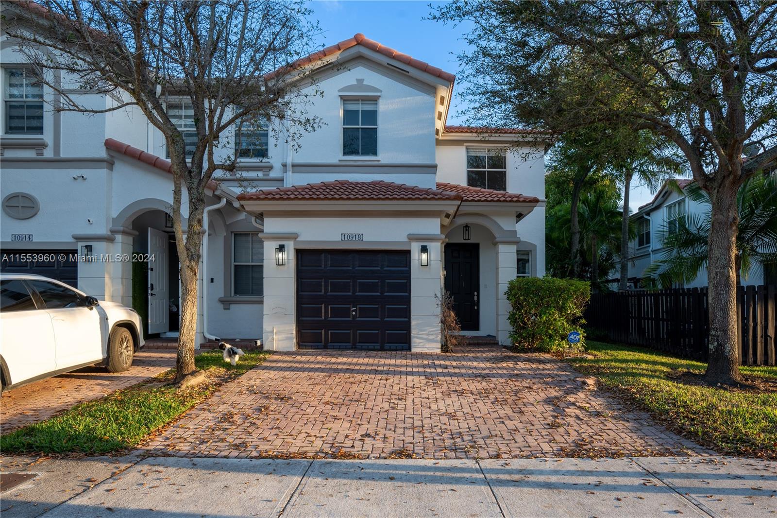 Photo 1 of 10918 Nw 79th St, Doral, Florida, $595,000, Web #: 11553960