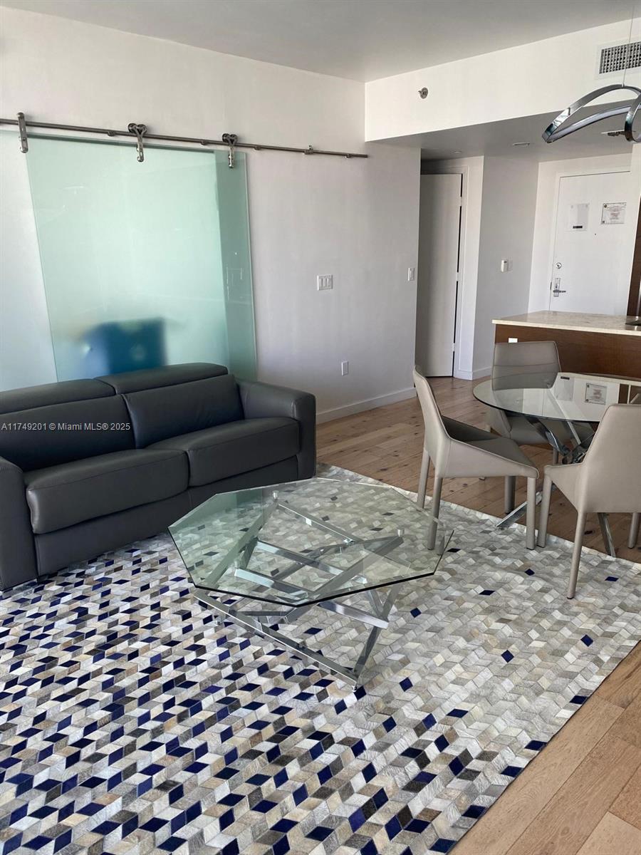 ICON BRICKELL CONDO NO 3 - Residential