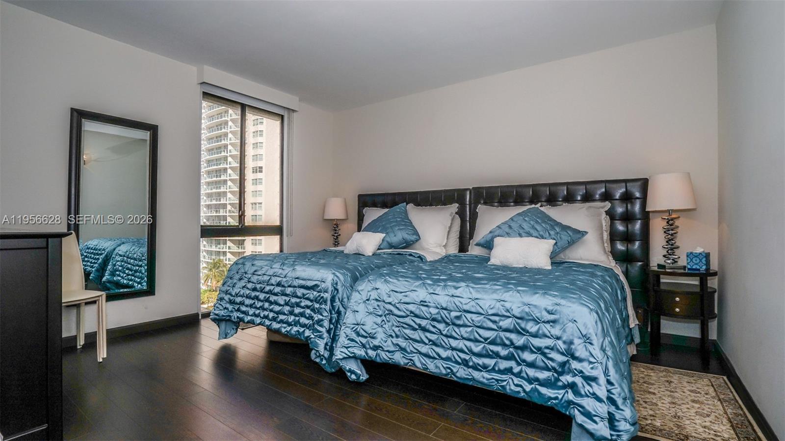 TERRACES NORTH TURNBERRY - Residential Lease