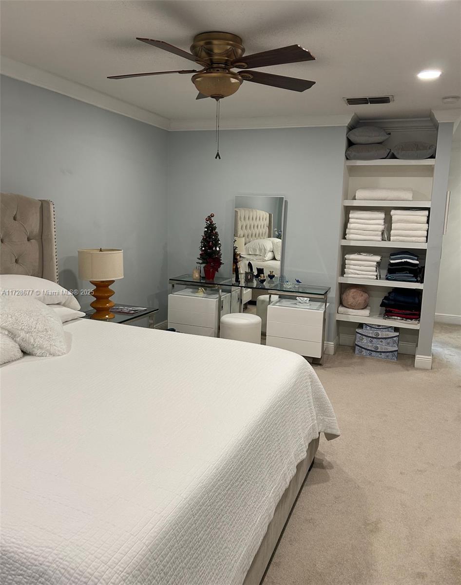 LA HACIENDA COUNTRY CLUB - Residential