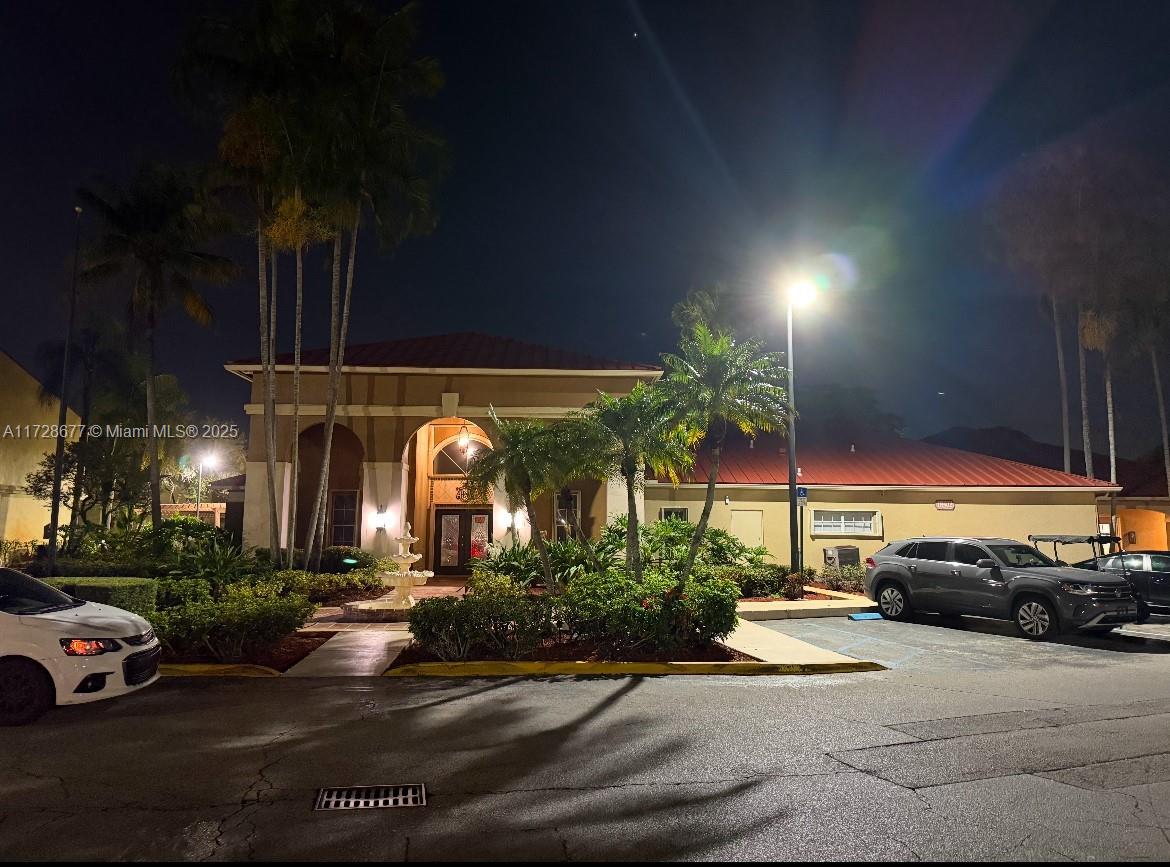 LA HACIENDA COUNTRY CLUB - Residential