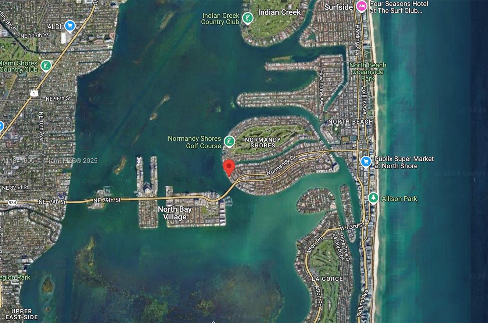 ENCLAVE WATERSIDE VILLAS - Residential