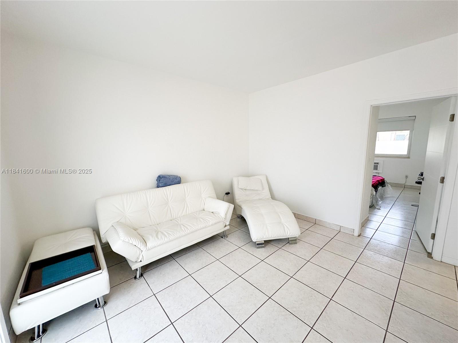 ENCLAVE WATERSIDE VILLAS - Residential