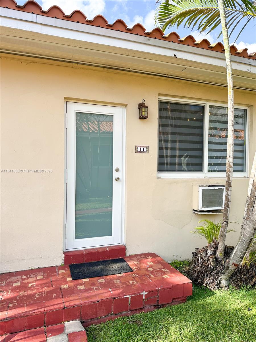 ENCLAVE WATERSIDE VILLAS - Residential