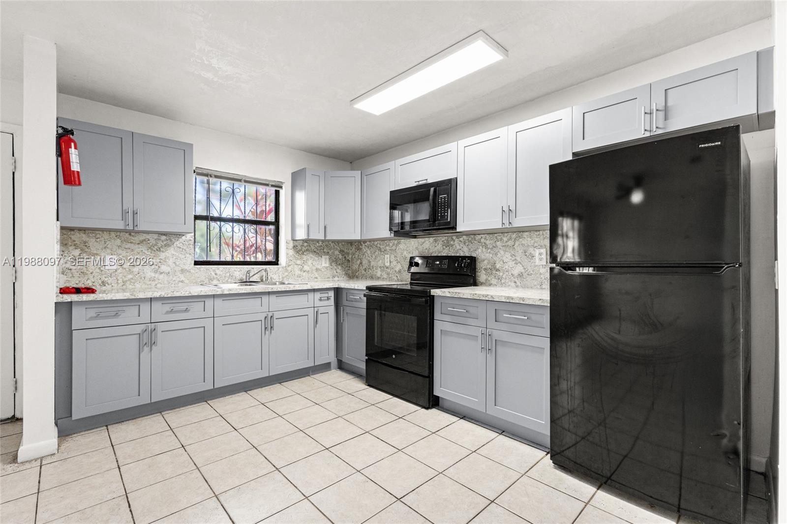 SEAPINES - Residential Lease