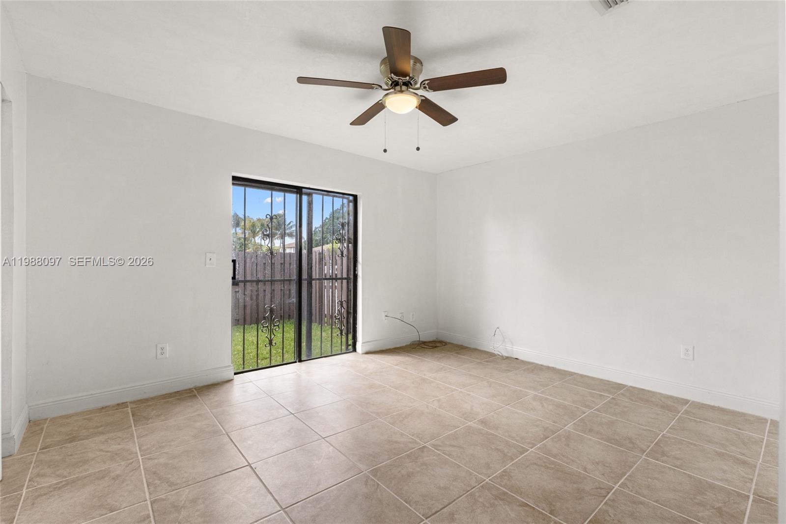 SEAPINES - Residential Lease