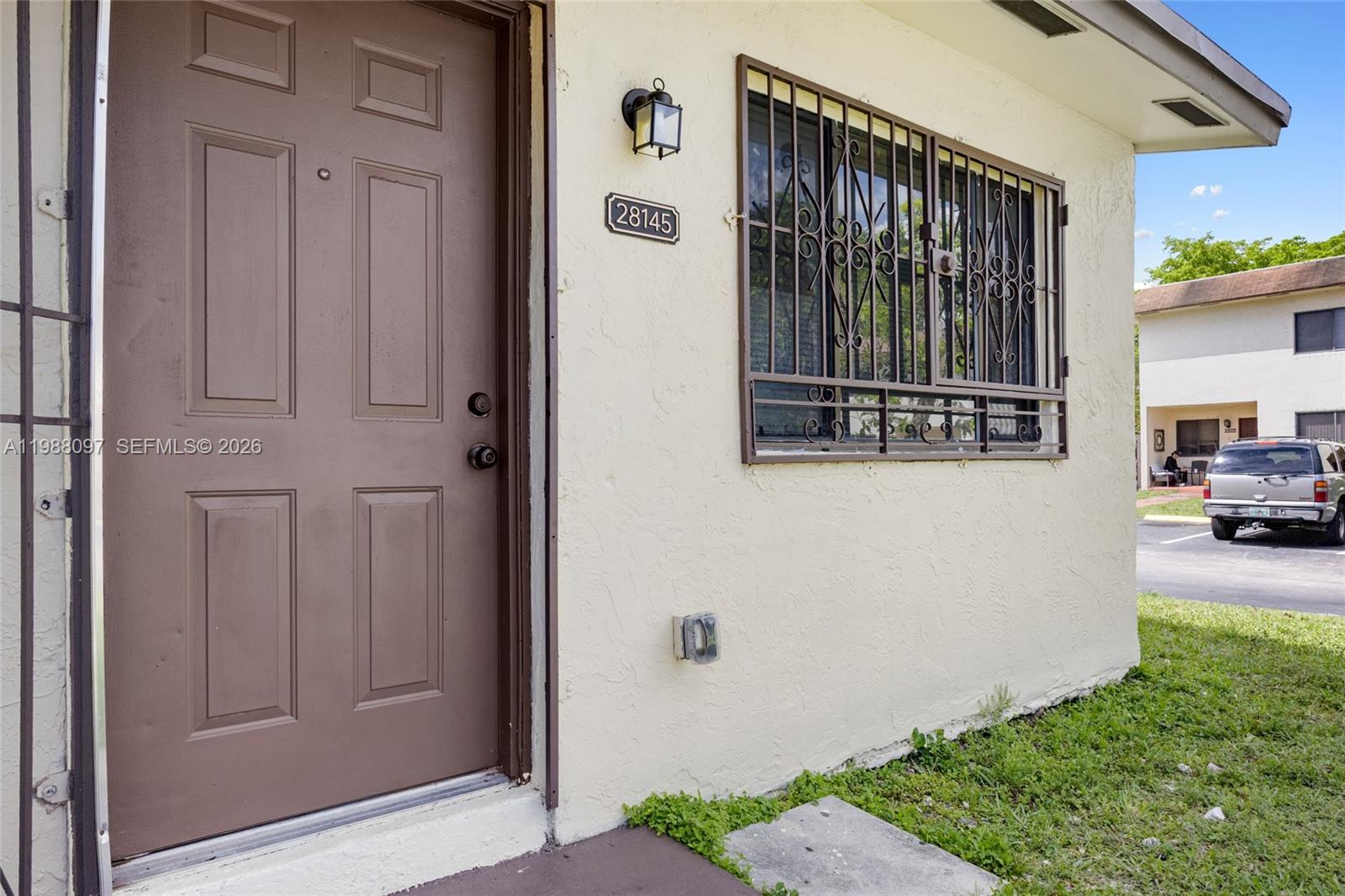 SEAPINES - Residential Lease