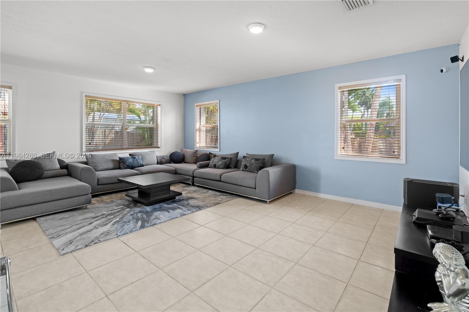 HAMMOCKS SHORES 2ND ADDN - Residential