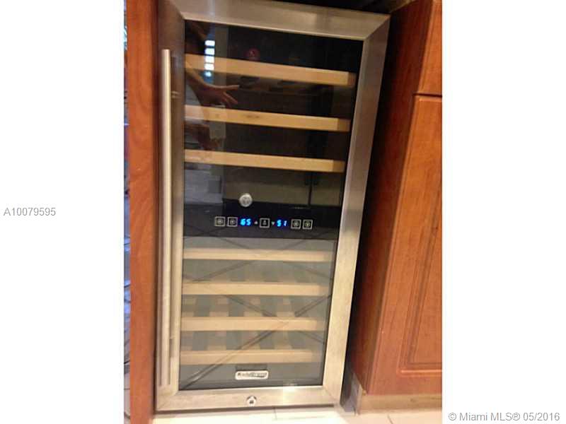 Westwood Lake Add 02 - Residential Lease