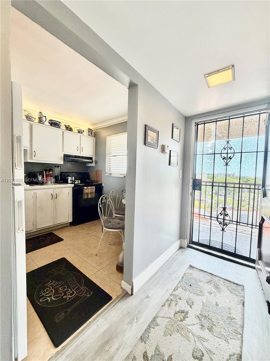2322 S Cypress Bend Dr 708