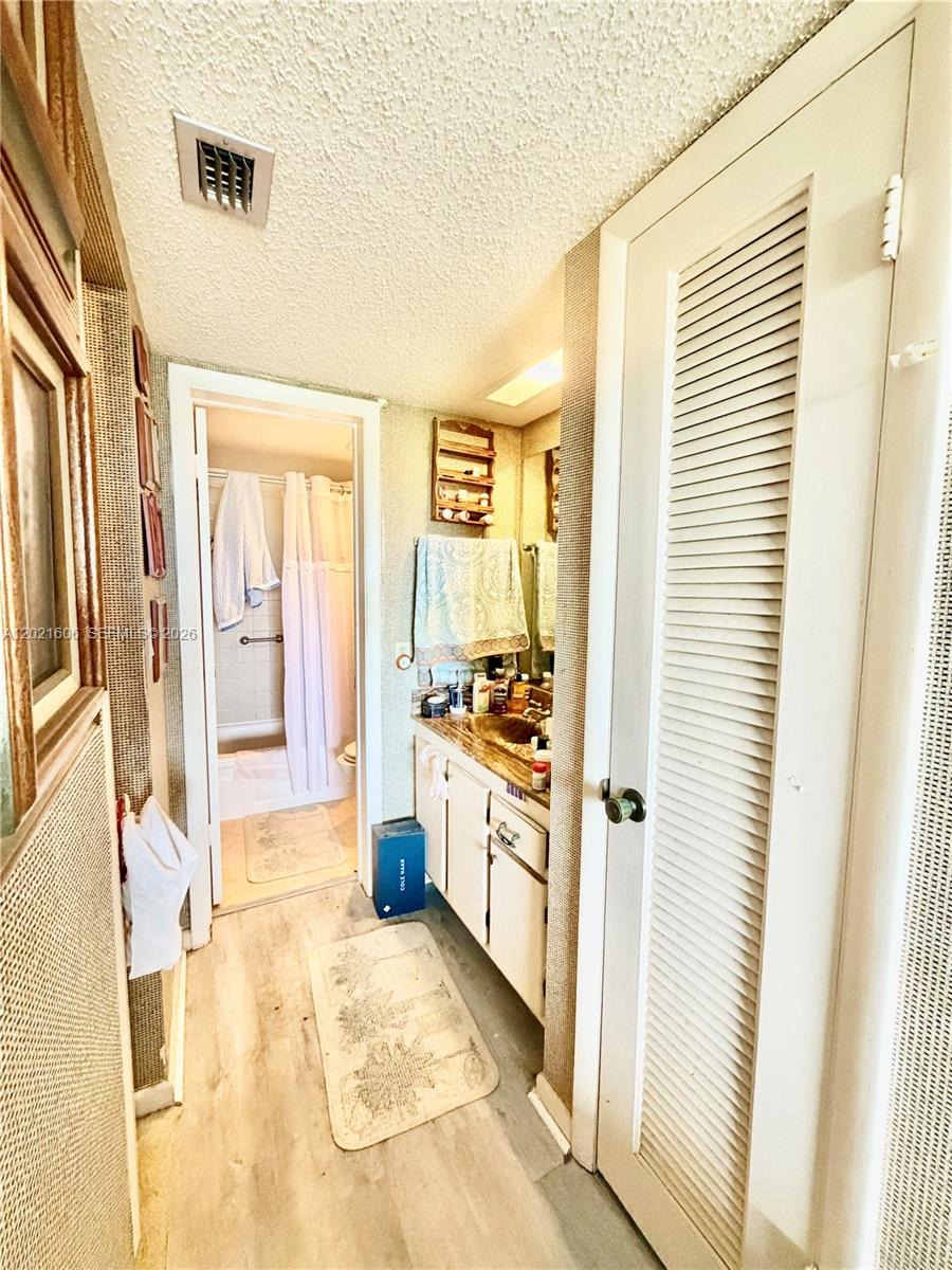 CYPRESS BEND I-D CONDO - Residential