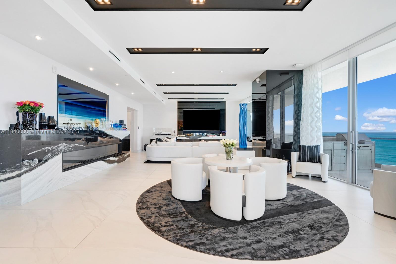 Turnberry Ocean Club - Residential