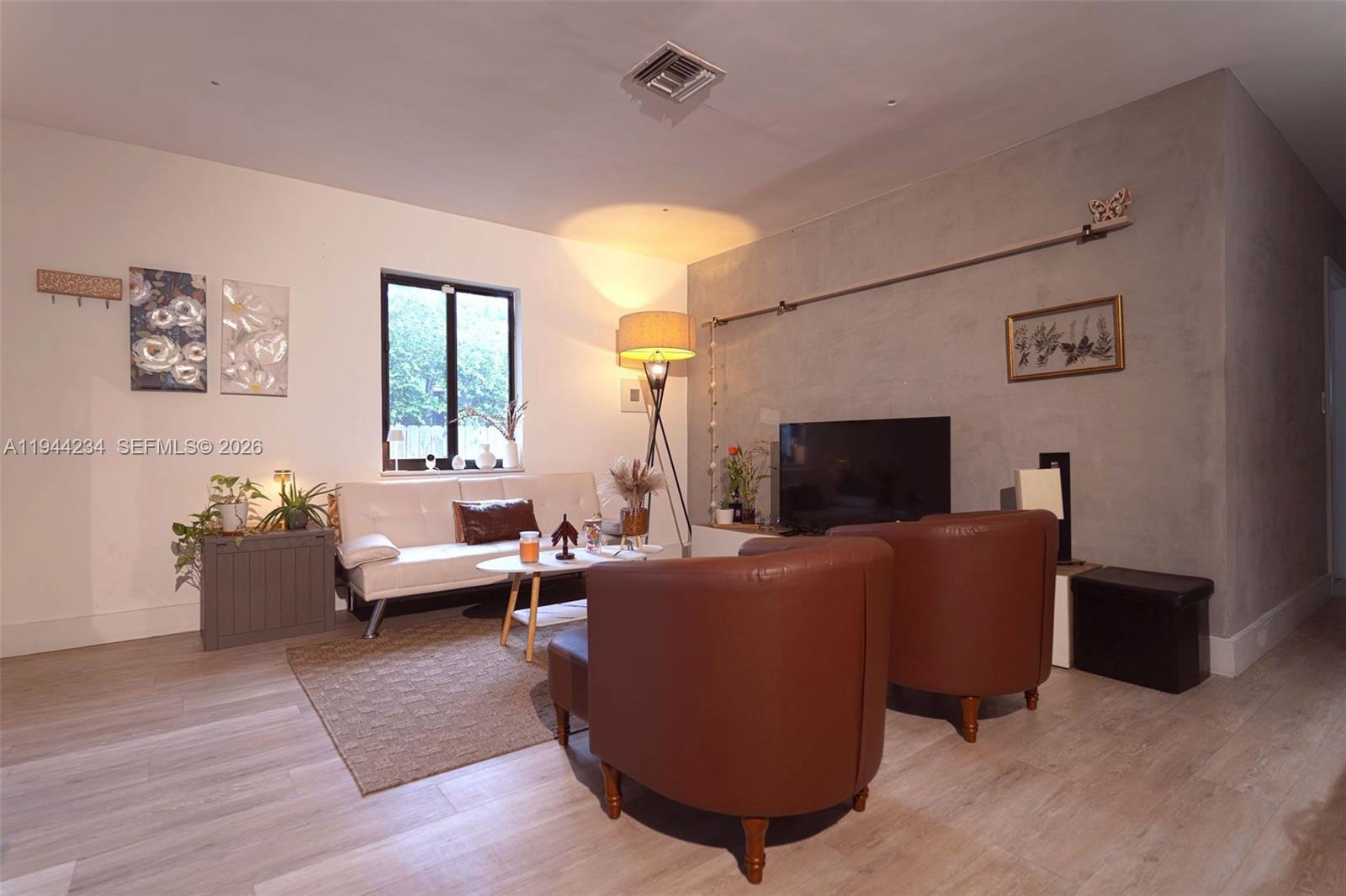 OVERBROOK SHORES NO 3 - Residential