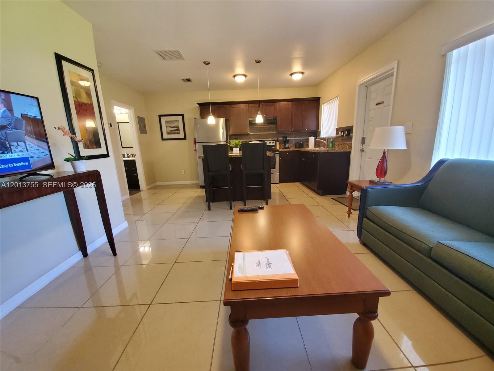 HOLLYWOOD SOUTH SIDE ADD - Residential Lease