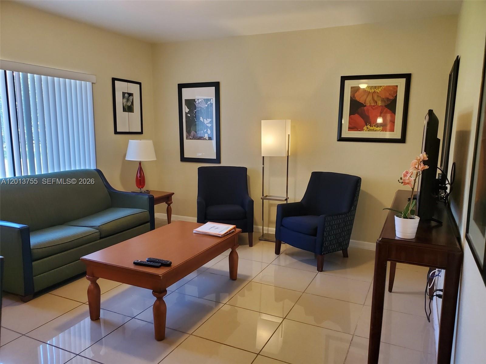 HOLLYWOOD SOUTH SIDE ADD - Residential Lease