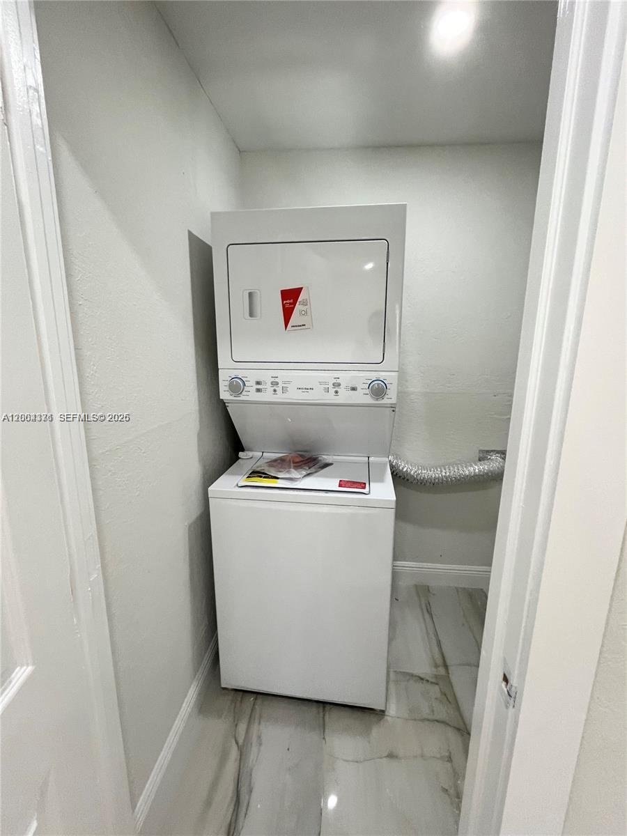 CORAL SPRINGS SUB NO 1 - Residential Lease