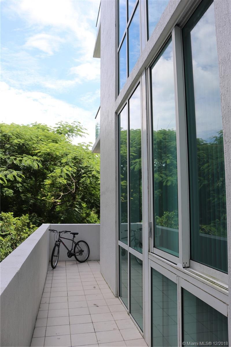 TERRAZAS RIVERPARK VILLAG - Residential Lease