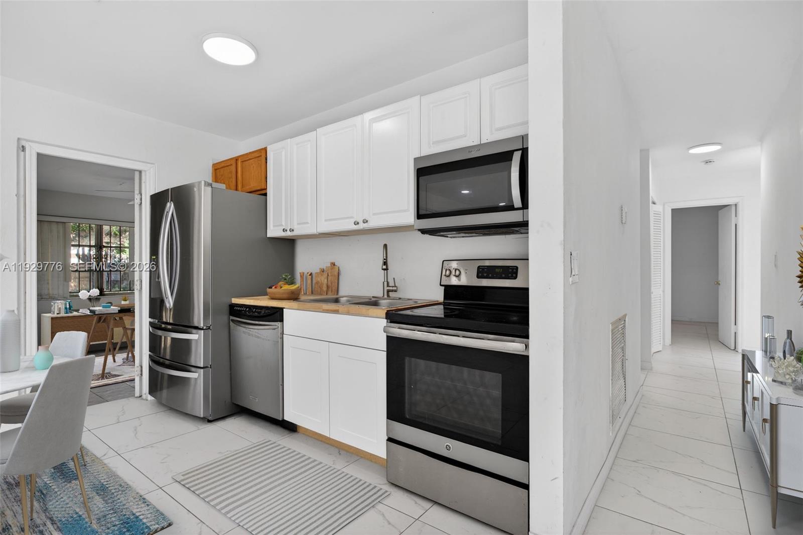 LAUDERDALE VILLAS - Residential