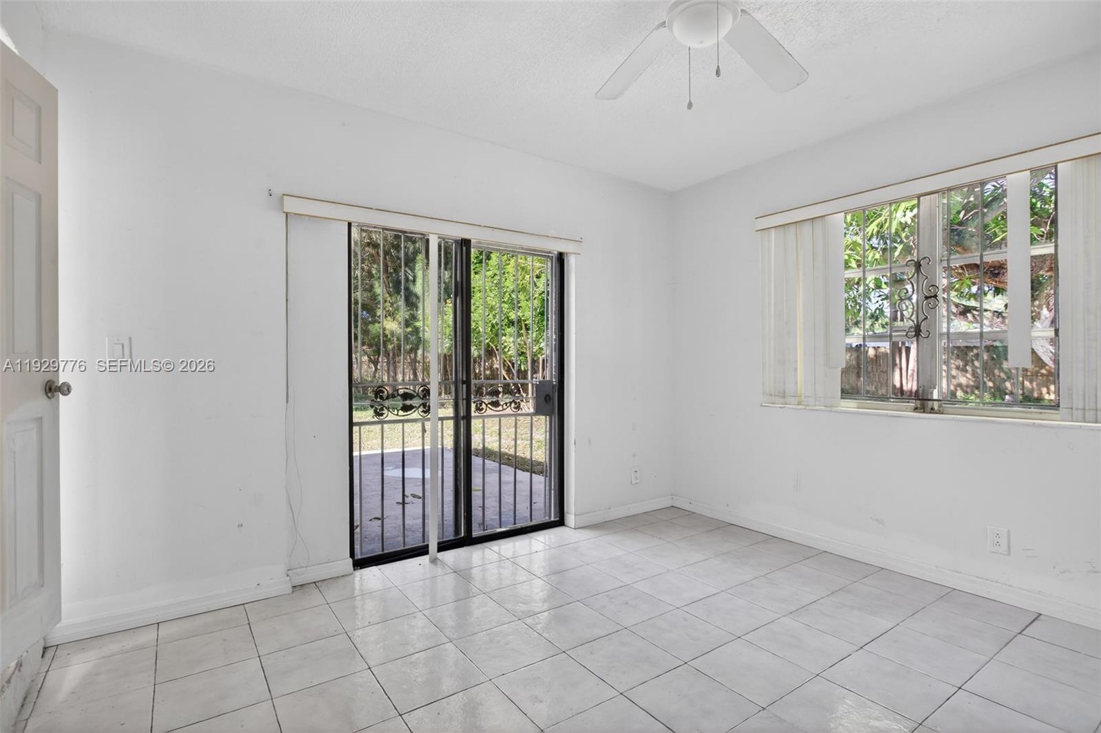 LAUDERDALE VILLAS - Residential