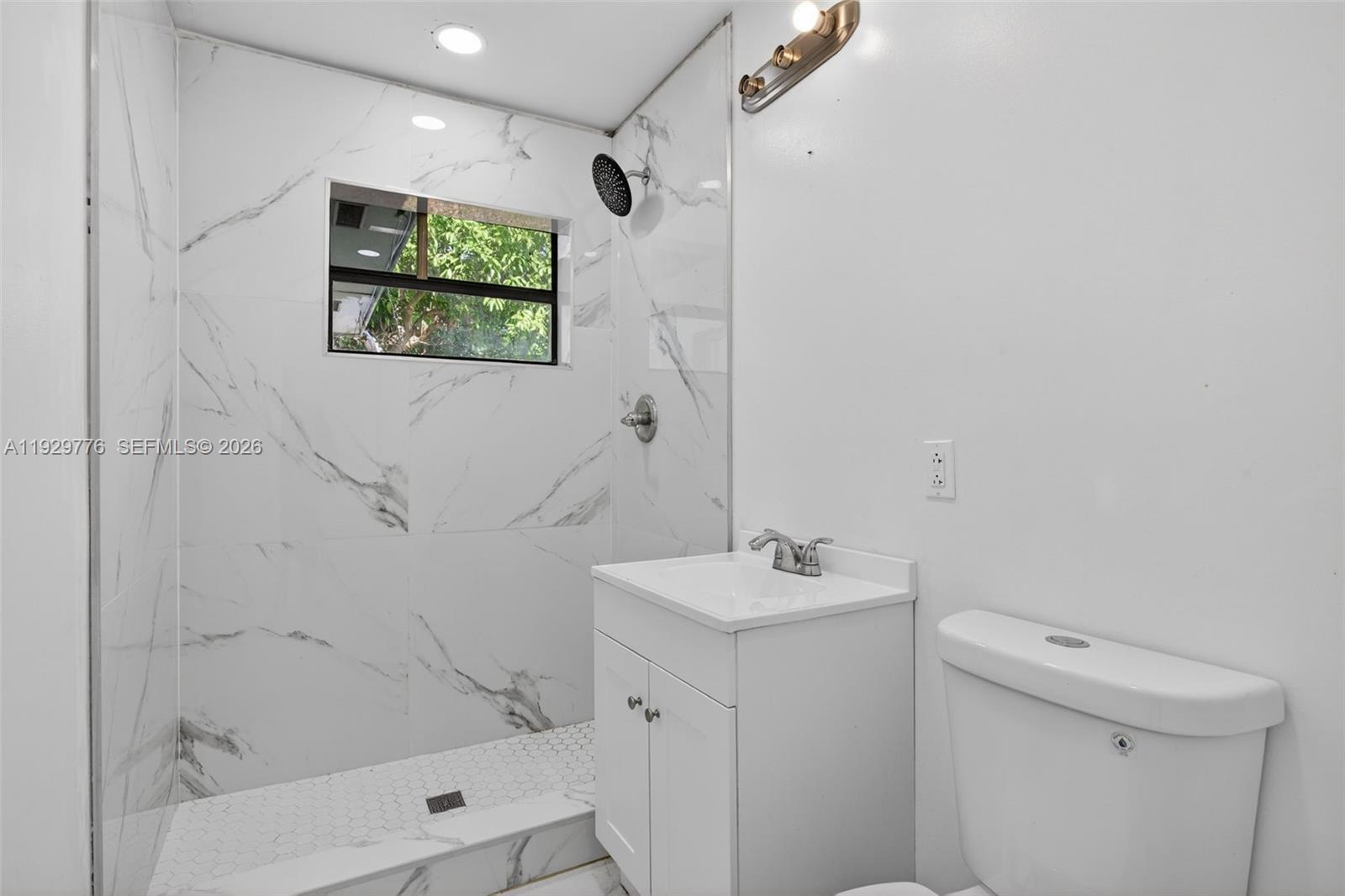 LAUDERDALE VILLAS - Residential