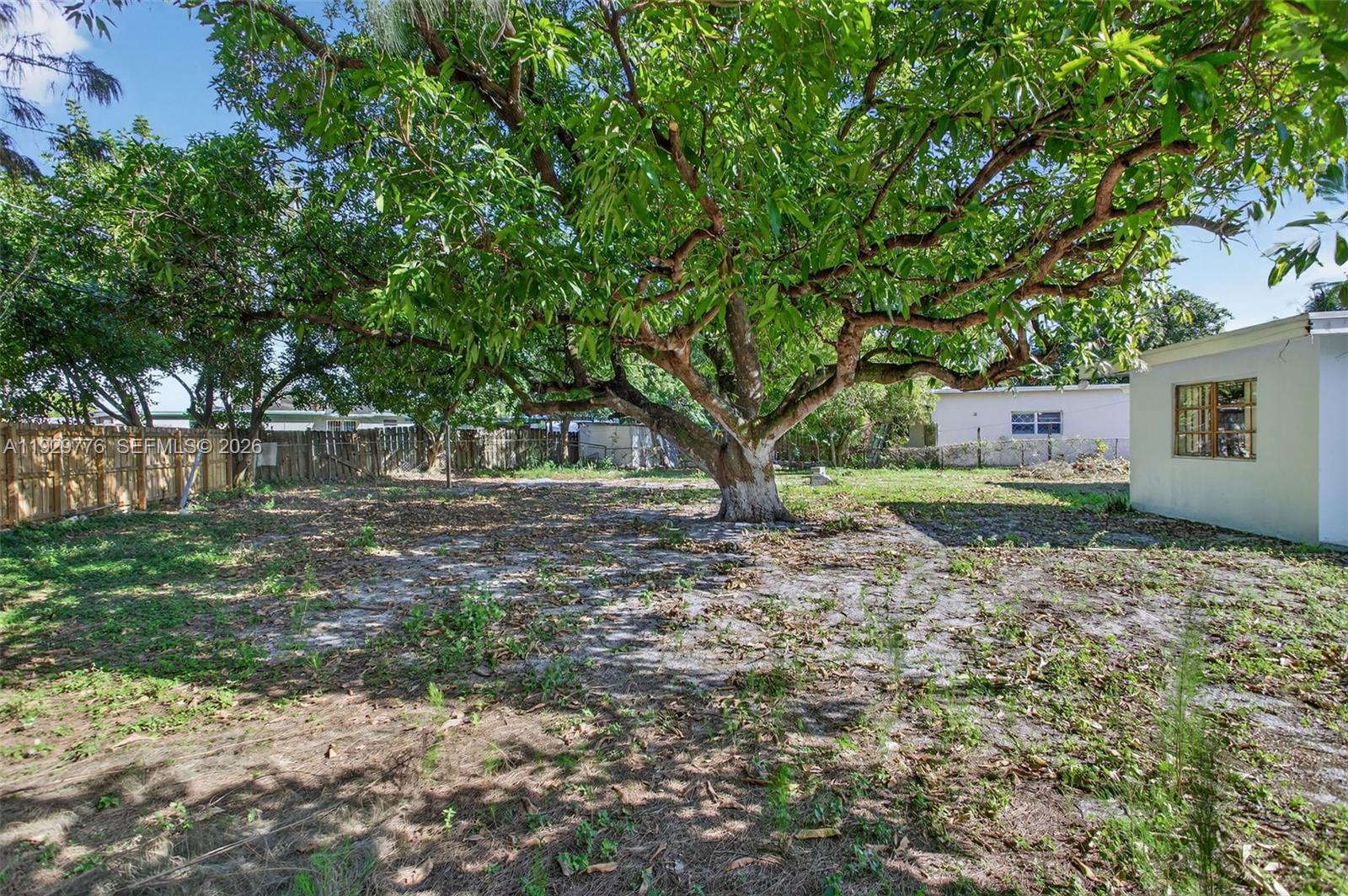 LAUDERDALE VILLAS - Residential