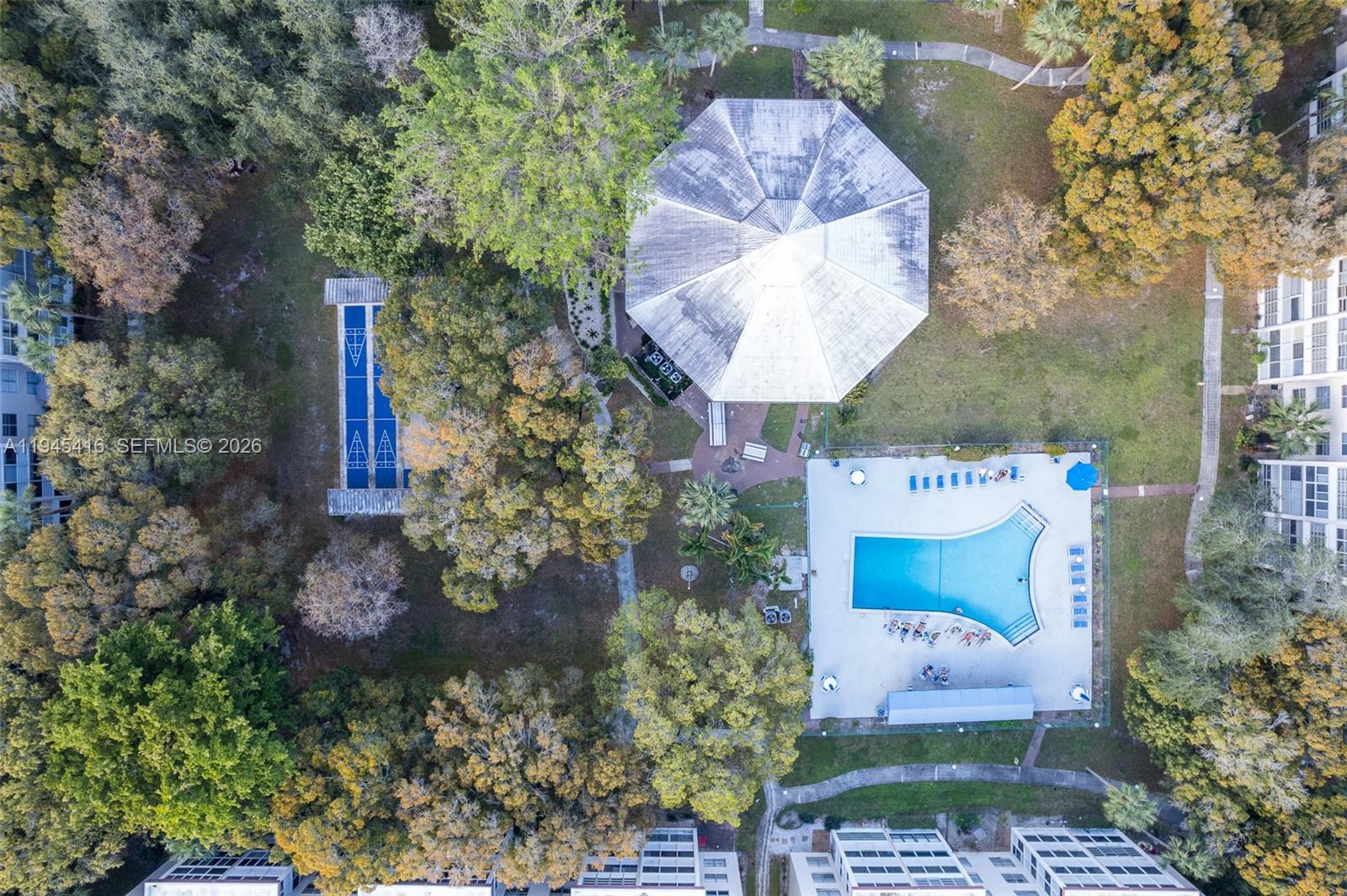 CYPRESS CHASE CONDO NO 8 - Residential