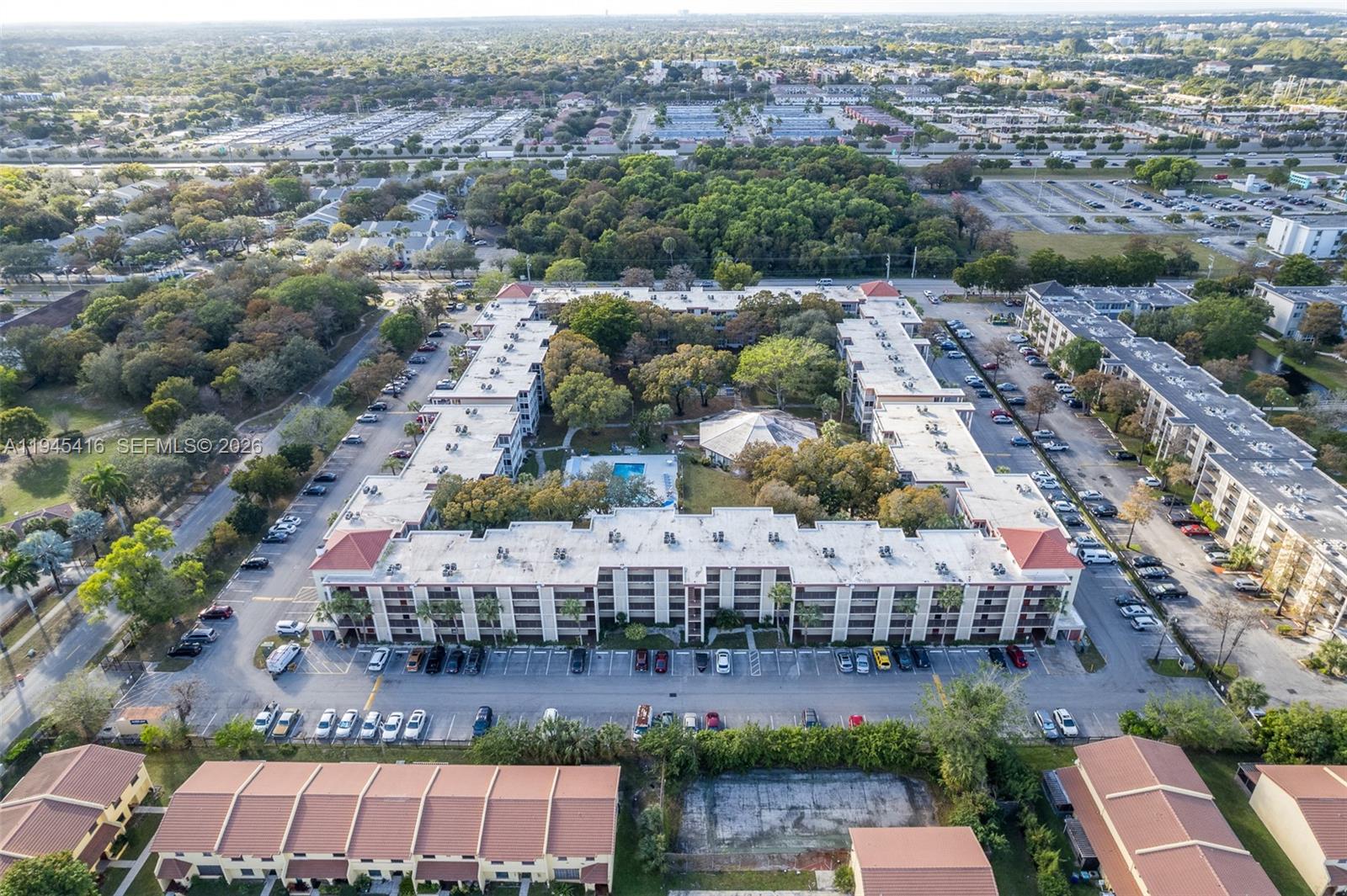 CYPRESS CHASE CONDO NO 8 - Residential