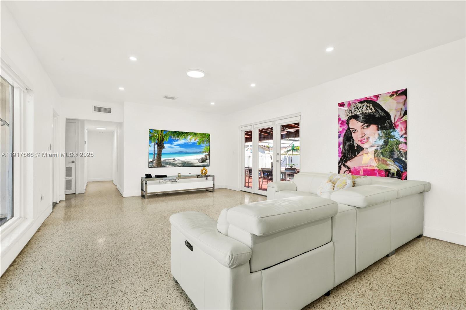 CUTLER RIDGE SEC 3 - Residential